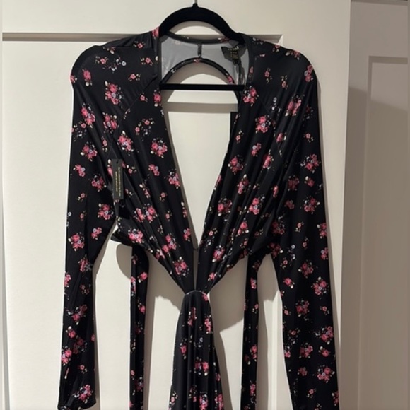 REVOLVE NWT AFRM Assi Floral Dress, Size M - Picture 3 of 4